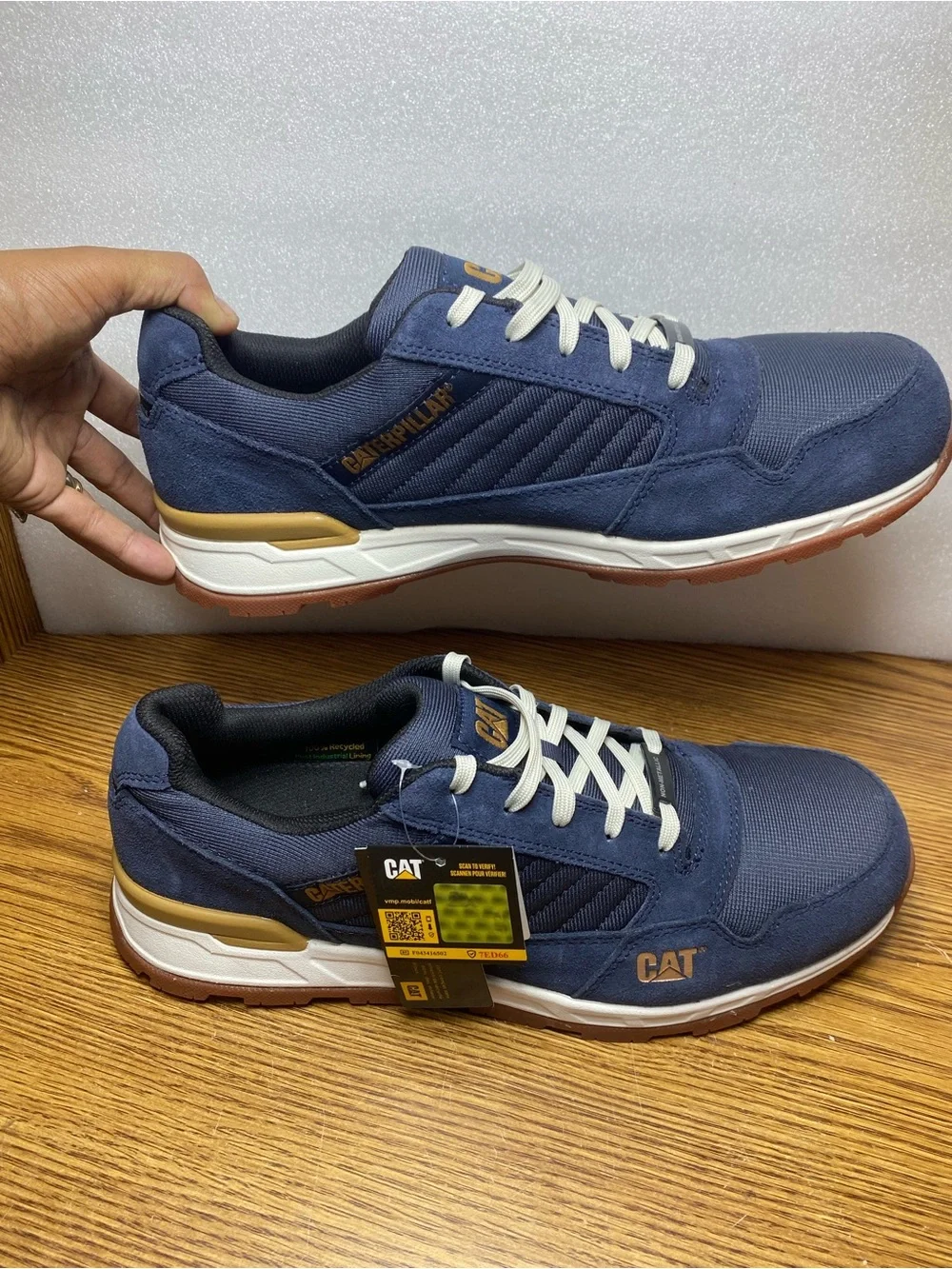 Caterpillar Men Venward Composite Toe Work Shoes Men’s Size 12 Wide Width New